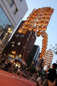 浅草オレンジ通りでの演技(2018.6)